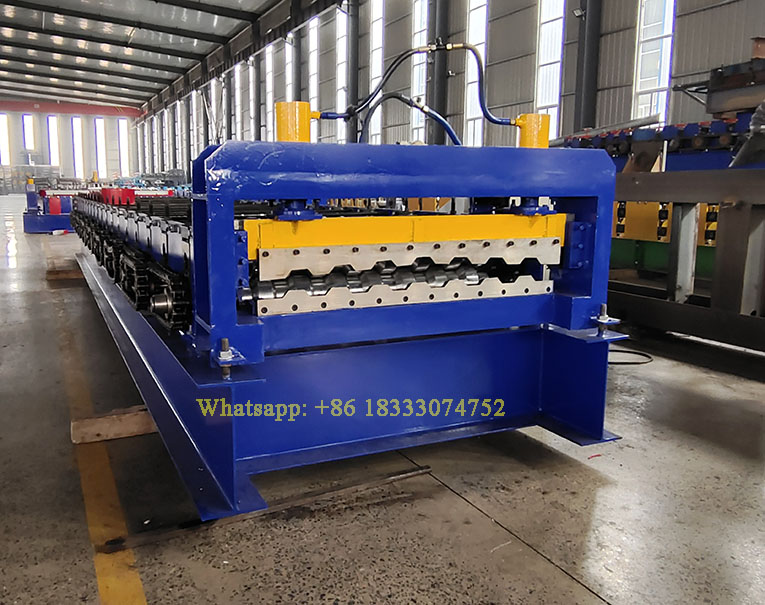 Galvanized Floor decking machine.jpg