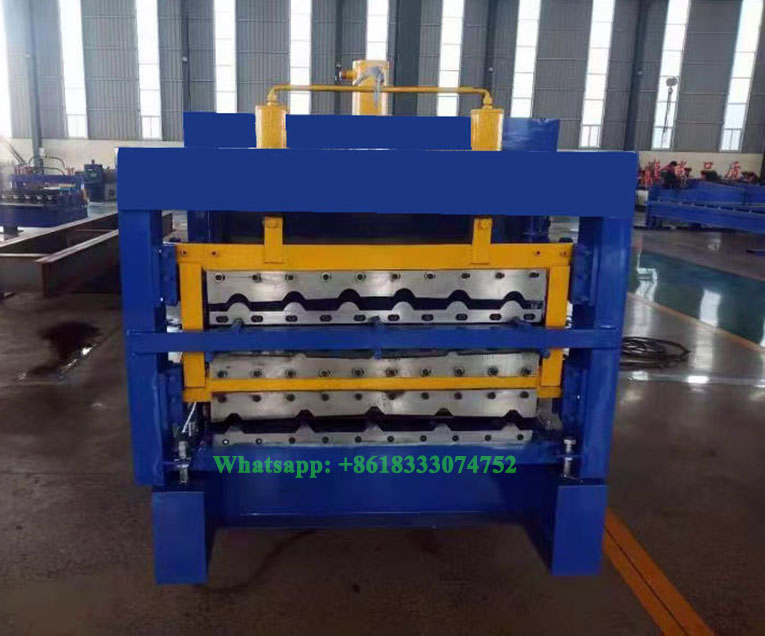 triple layer roofing tile machine.jpg