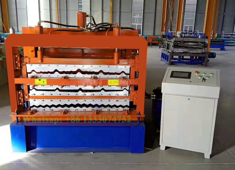 Triple layers r panel corrugated sheets roofing tile roll forming Machine.jpg