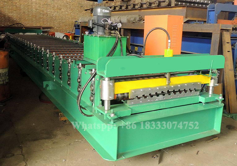 Austrian Rolling Shutter door Slat Roll Forming Machine.jpg