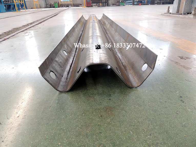 Metal Sheet W Beam Crash Barrier Making Machine.jpg