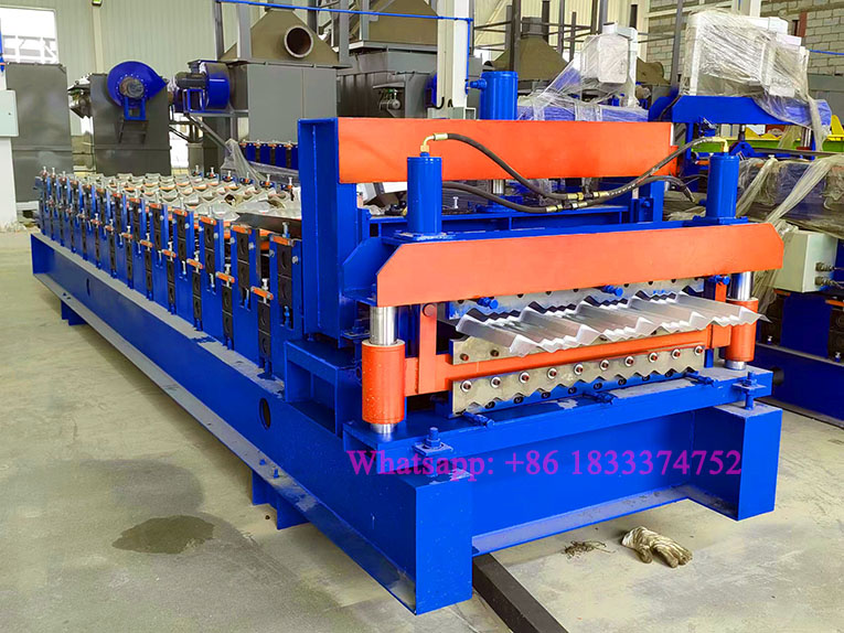 Valencia Corspan Steel Roof Sheet Roll Forming Machine.jpg